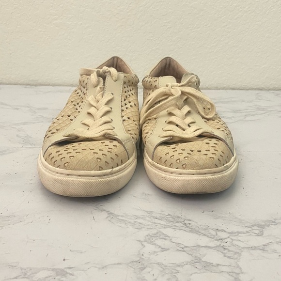 Lucky Brand Women’s 7.5M Triangles Off White Leather Lace Up Casual Snea…​​ - Picture 4 of 8